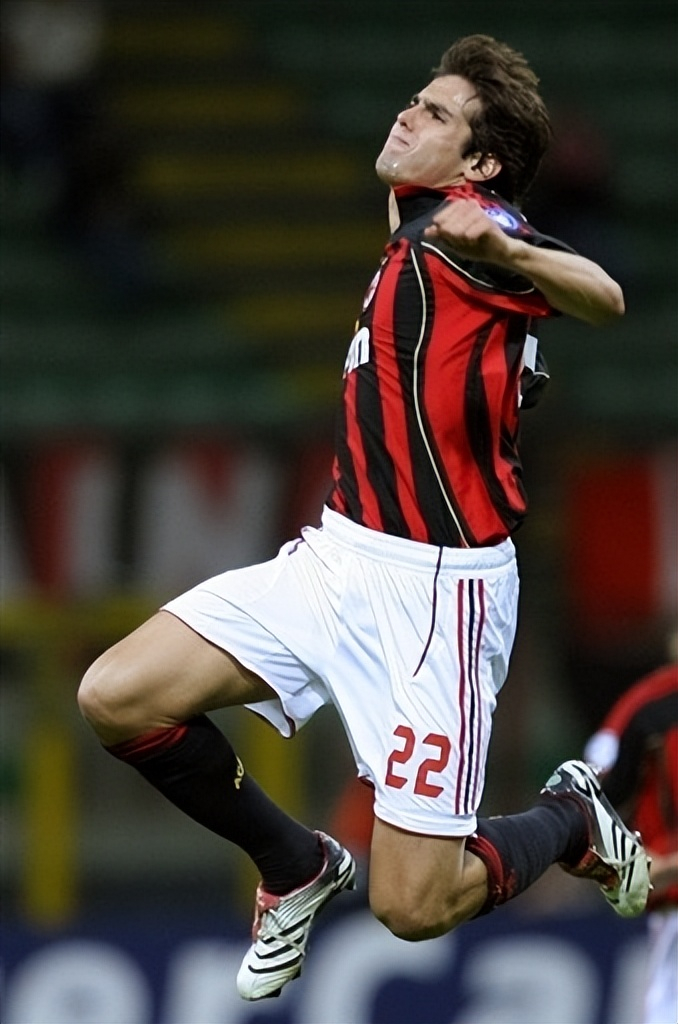 AC米兰内部会议纪要流出——清晨手感冰凉，欧冠使命明确，赛季目标并未改变的简单介绍-友博体育官网