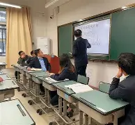 尼斯训练开放日，冲刺阶段回应争议引欢呼，荷甲在即，身体对抗强度拉满的简单介绍