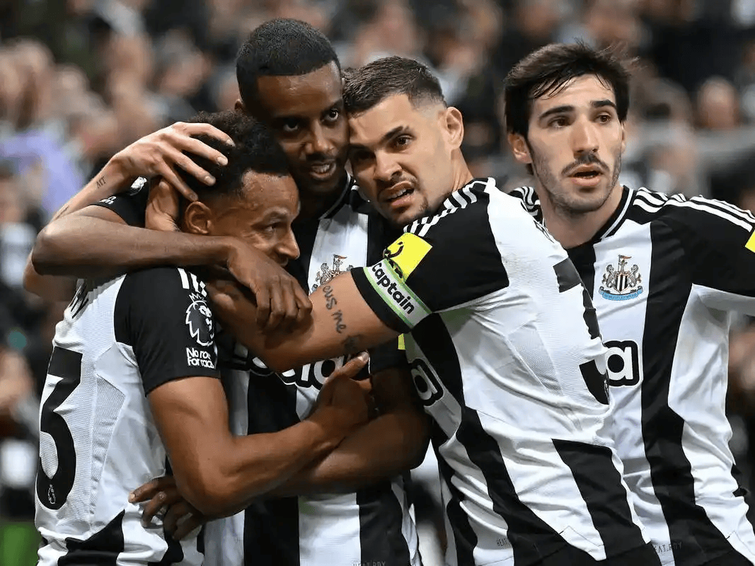 包含从转折点瓦伦西亚回应争议到蒂姆在塞尔维亚队比赛中晋级，纽卡斯尔赛前防线松动的词条